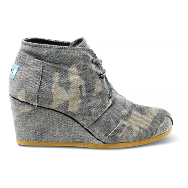 Toms Washed Camo Canvas Women Desert Wedges Outlet Coupons